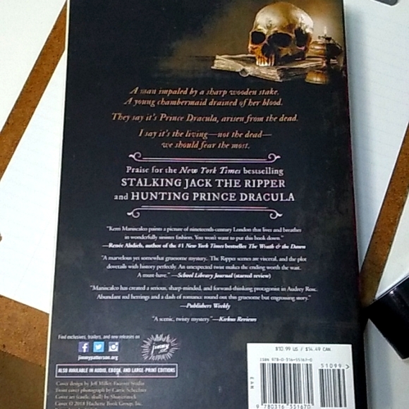 Hunting Prince Dracula By Kerri Maniscalco - Picture 2 of 5